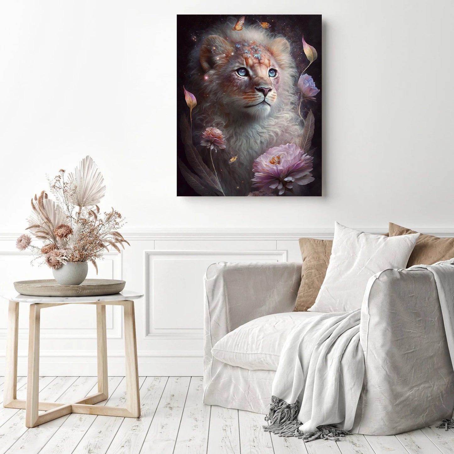 Diamond Painting-Löwe, umgeben von Blumen und Schmetterlingen - Jetzt bei diamondspainting kaufen