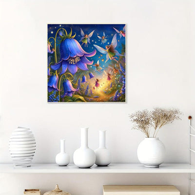 Diamond Painting-Blumenfee und violette Maiglöckchen